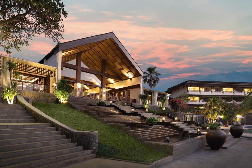Grand Luley Manado Hotel Exterior photo